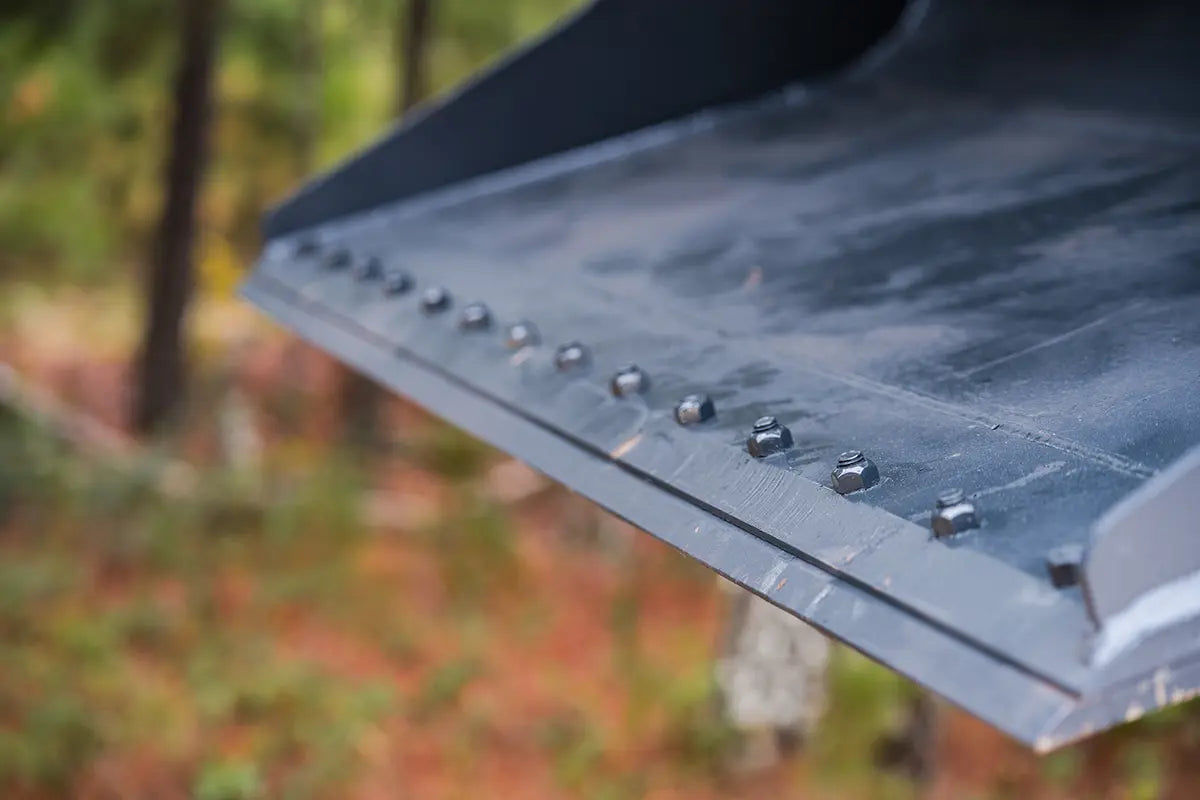 Solesbee’s | Bolt-On Edge Bucket | Models SSLB Series | Width 66" To 84" Inches | Hydraulic Flow 15–25 GPM | For Skid Steer