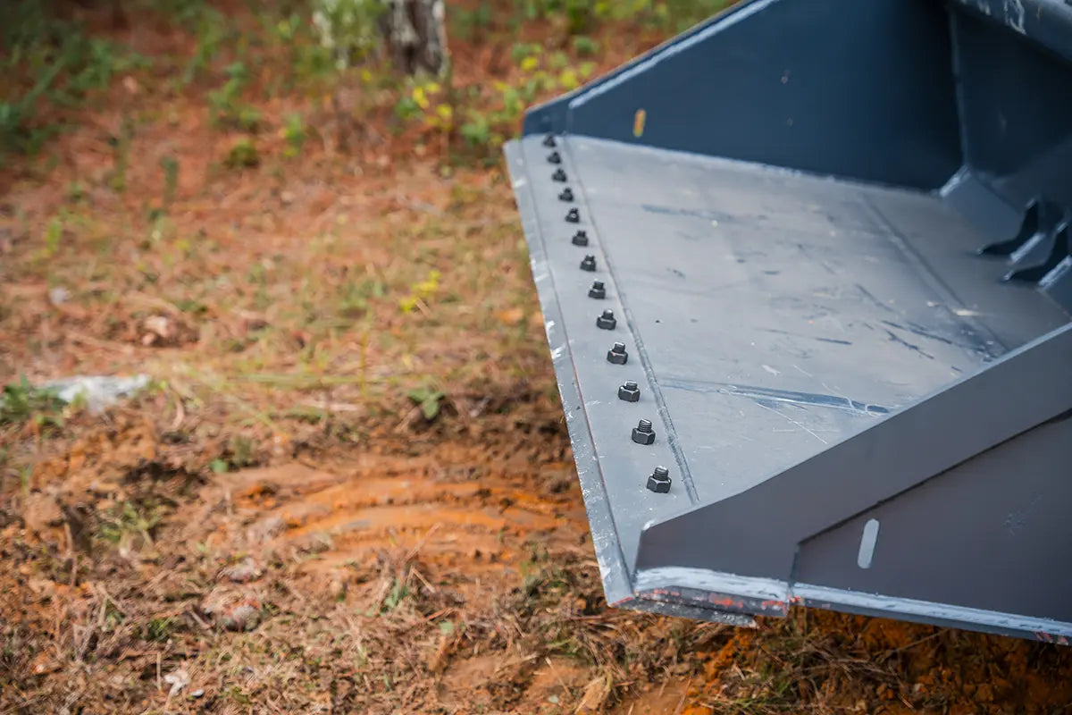 Solesbee’s | Bolt-On Edge Bucket | Models SSLB Series | Width 66" To 84" Inches | Hydraulic Flow 15–25 GPM | For Skid Steer