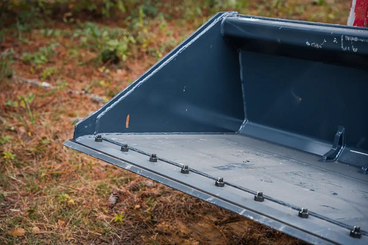 Solesbee’s | Bolt-On Edge Bucket | Models SSLB Series | Width 66" To 84" Inches | Hydraulic Flow 15–25 GPM | For Skid Steer
