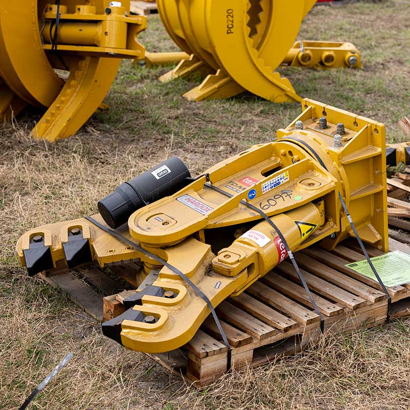 TERAN TDMC5 Multi System with Crusher Jaws, Excavator Attach