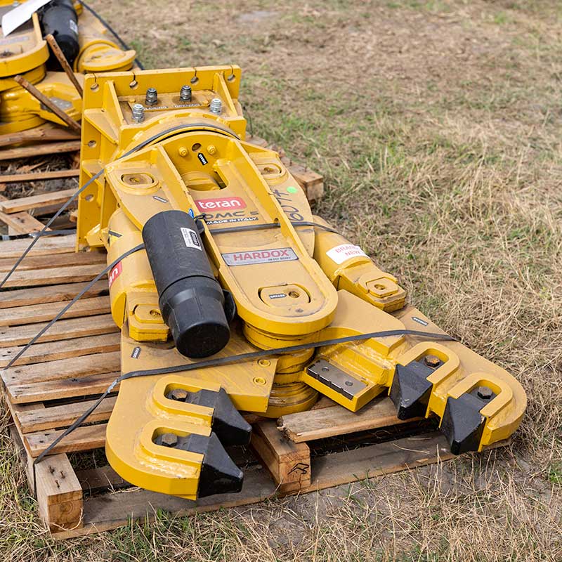 TERAN TDMC5 Multi System with Crusher Jaws, Excavator Attach