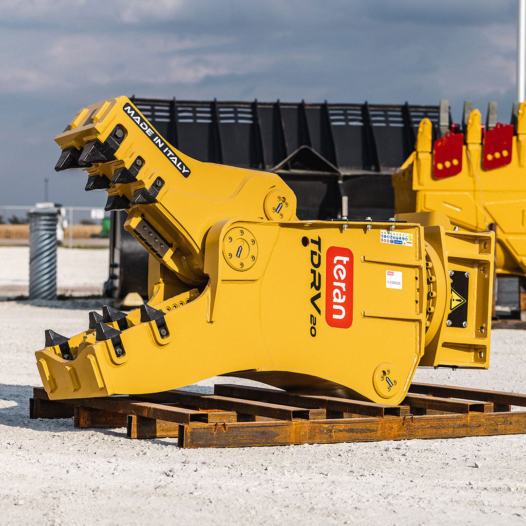 Teran 4400" lbs TDRV20 Rotating Pulverizer, Excavator Attach