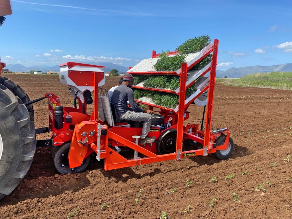 Checchi & Magli Transplanter TRIUM45 | 1-9 Rows | 79"-217" Frame Width | 19-95HP For Tractor