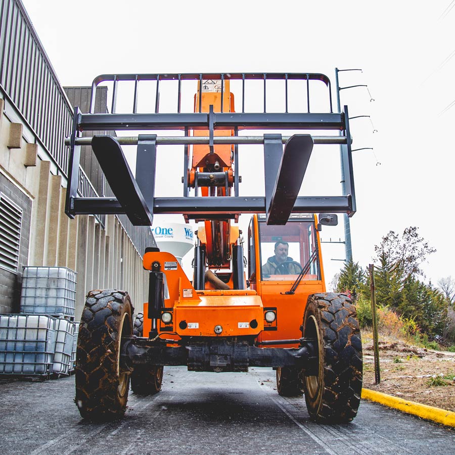 Arrow Pallet Forks Telehandler JCB | Fork Length 48"-96" | Frame Width 48" | Horsepower 74-129 HP | For Telehandler