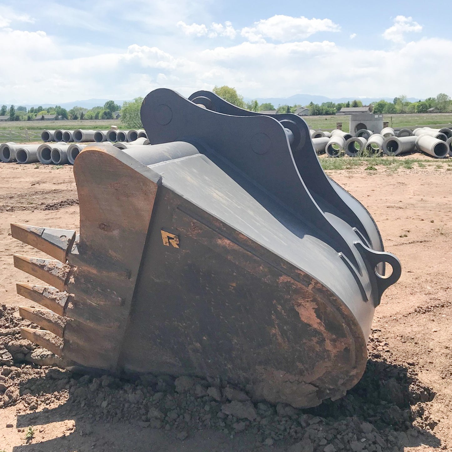 Rockland Trapezoid Bucket with Sloped Angles for Excavator