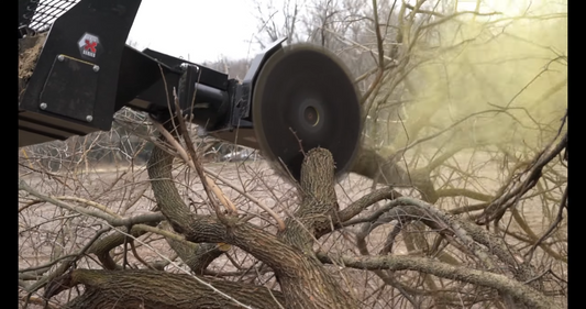 CID Manual Rotating Tree Saw | Width 82" inches | Flow Range 17-30 GPM | For Skid Steer