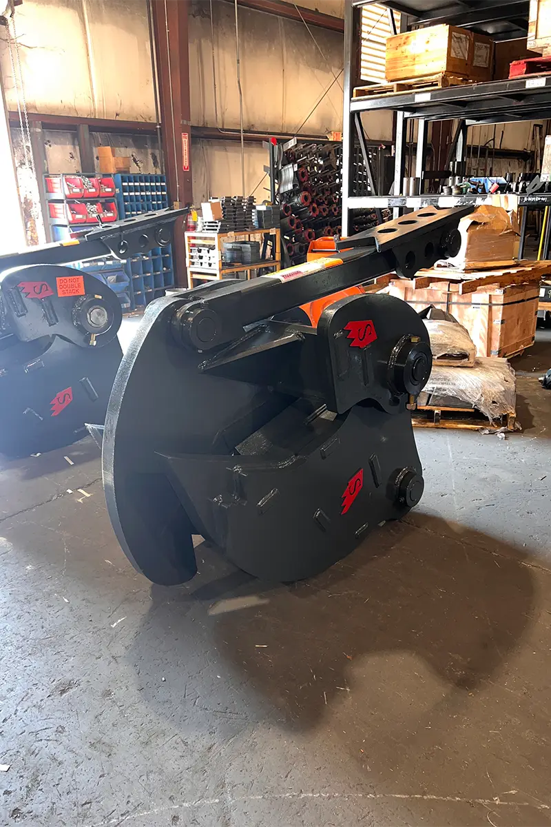 Solesbee’s | Wood Shear | Models SESS Series | 68" Jaw Opening | Hydraulic Cutting Jaw | Machine Size 20 To 40 Tons | For Excavators