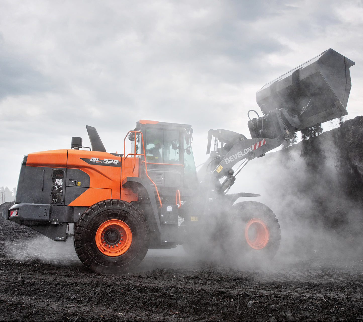 Develon | Wheel Loader | Model DL320-7 | Width 9' 6.9" | Horsepower 270.9 HP | For Construction, Material Handling, & Agriculture