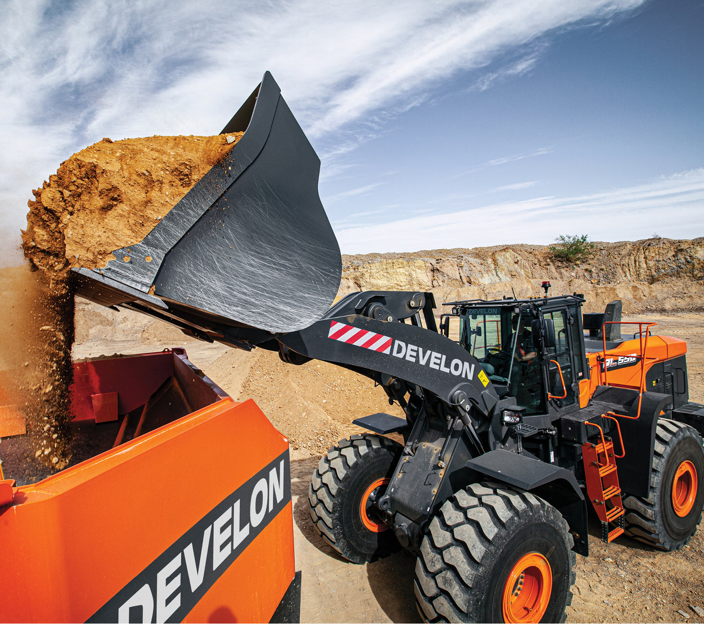 Develon | Wheel Loader | Model DL550-7 | Width 11' 2.1" | Horsepower 379.5 HP | For Quarry, Mining, Demolition & Industrial Operations