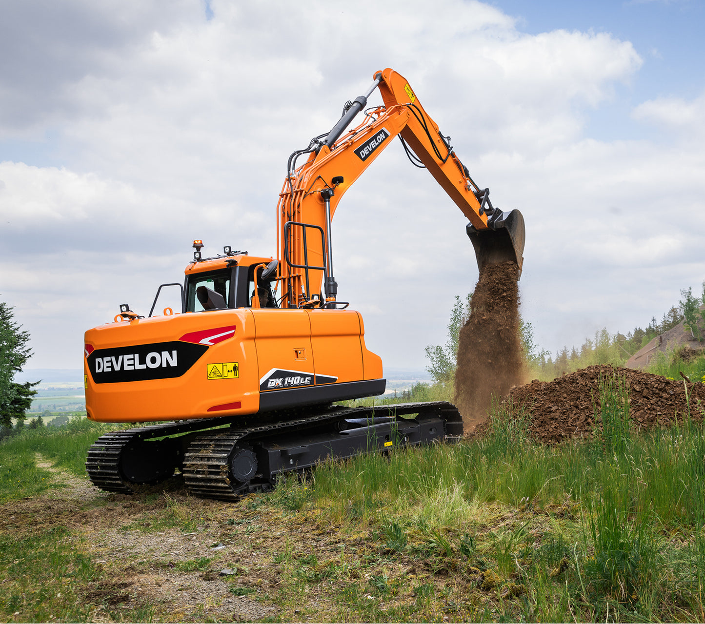 Develon | Crawler Excavator | Model DX140LC-7K | Dig Depth 20' 1" | 107.3 hp | 15.9 Tons | For Heavy-Duty Excavation, Trenching & Construction