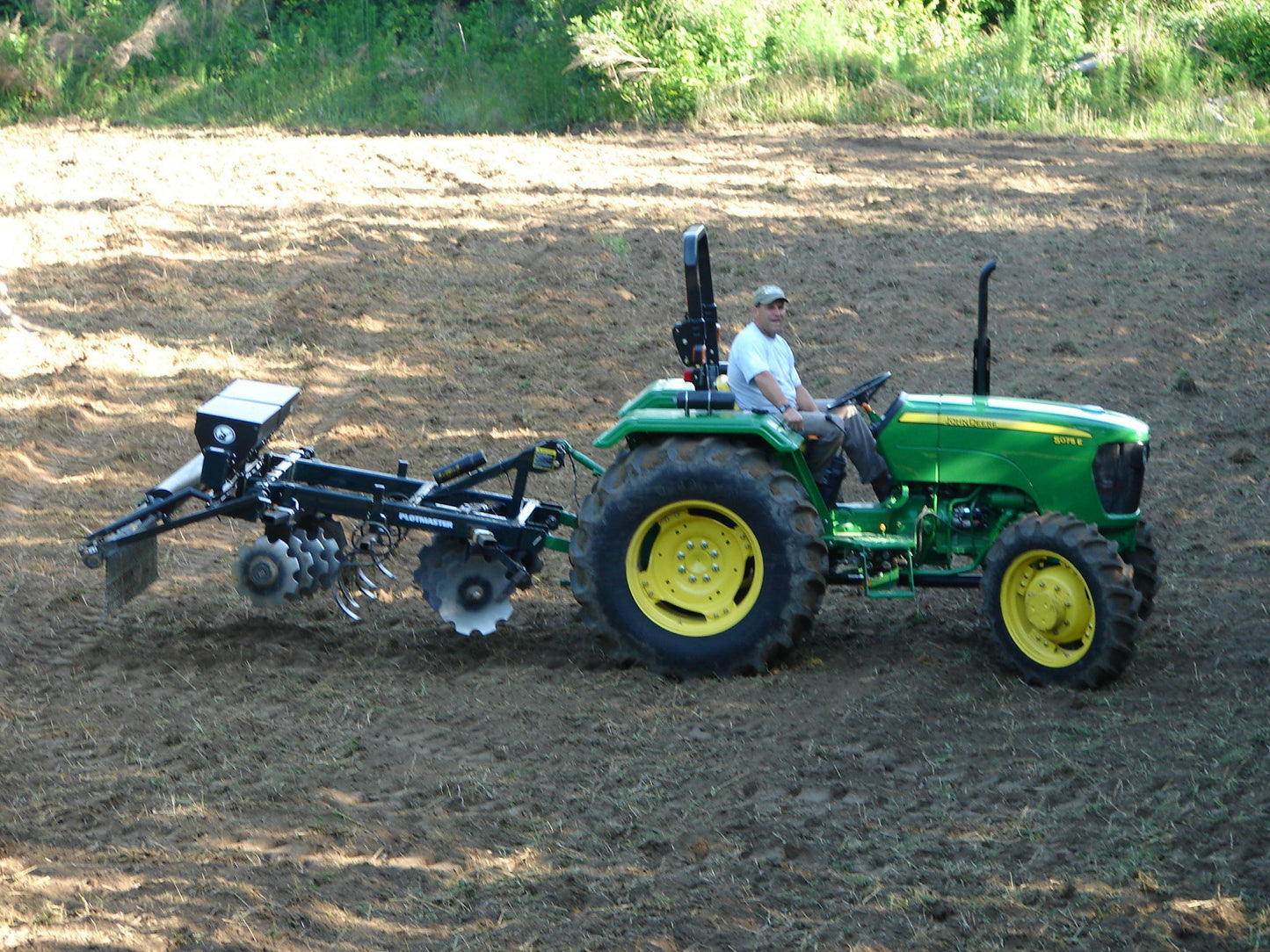PLOTMASTER 6' Hunter 600 | Cultipacker, Seeder, Disk | Food Plot Planter | 3pt Hitch For Tractor