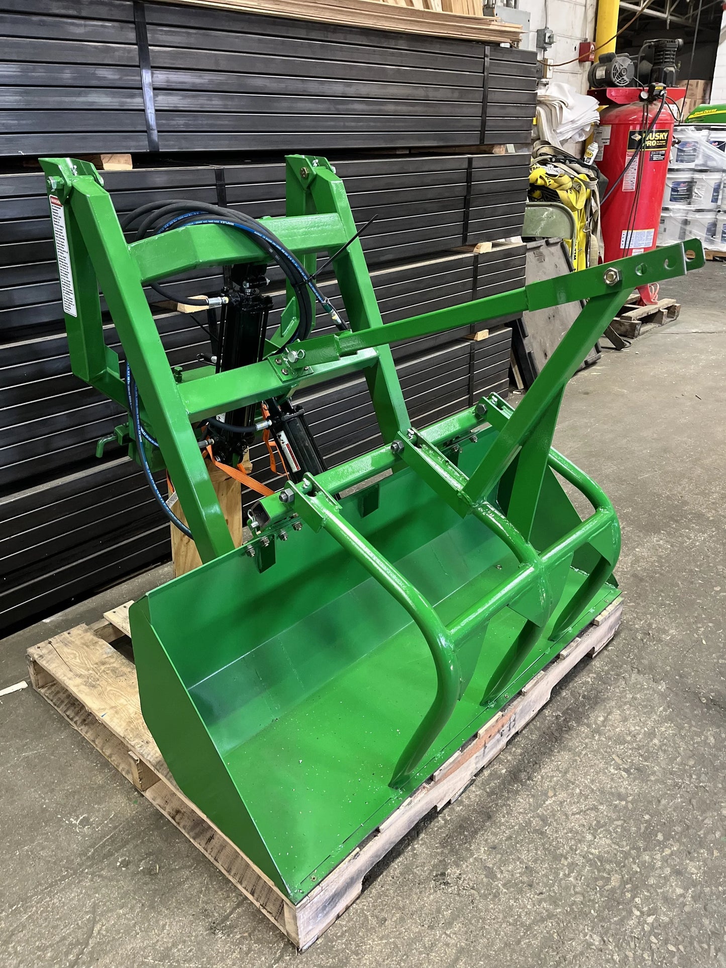 Little Buck Loader, LLC – Antler Grappler Attachment | Width 48″ | Horsepower 20–25 HP | For Tractors