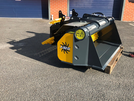 Gyru-Star 47" & 59" Screening Buckets | 15400LBS-26400LBS | For Wheel Loader