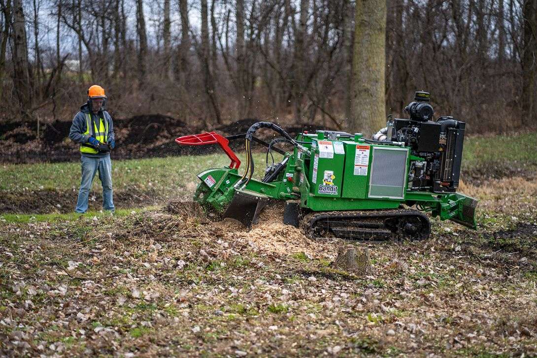Bandit Track Stump Grinder | 2025 Model 2550T | Width 35" inches | Engine Horsepower 49 HP