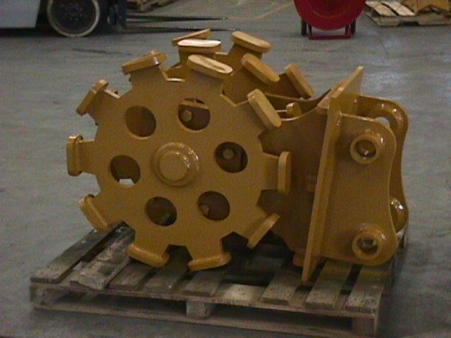 IS Attachment Compaction Wheel AR400 Steel | Machine 7000 to 39000 lbs | For Excavator