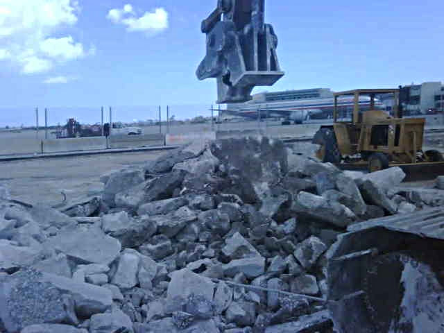 IS Attachments Concrete Pulverizers 40,000-100,000 lbs | For Excavator