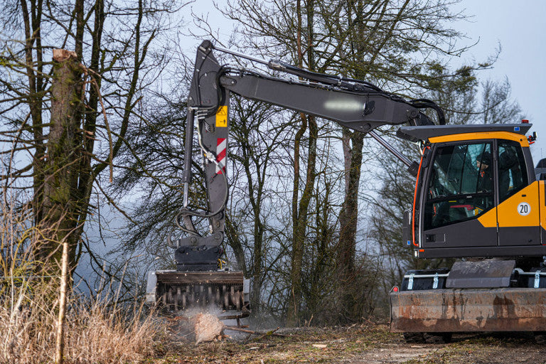 FAE | UML/HY, UML/HY/VT & UML/HY/SONIC Forestry Mulcher | Models 100 To 150 | Width 43.4" to 62.3" Inches | Machine Size 7 To 15 Ton | For Excavators
