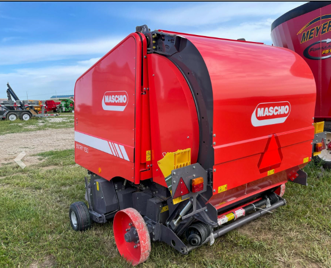 Maschio Entry 150 – Round Baler | 41 Rollers | 50 HP For Tractor