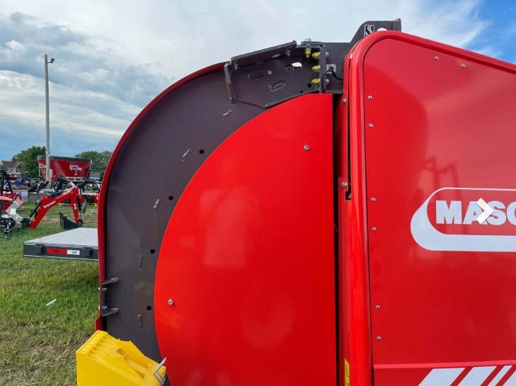 Maschio Entry 150 – Round Baler | 41 Rollers | 50 HP For Tractor