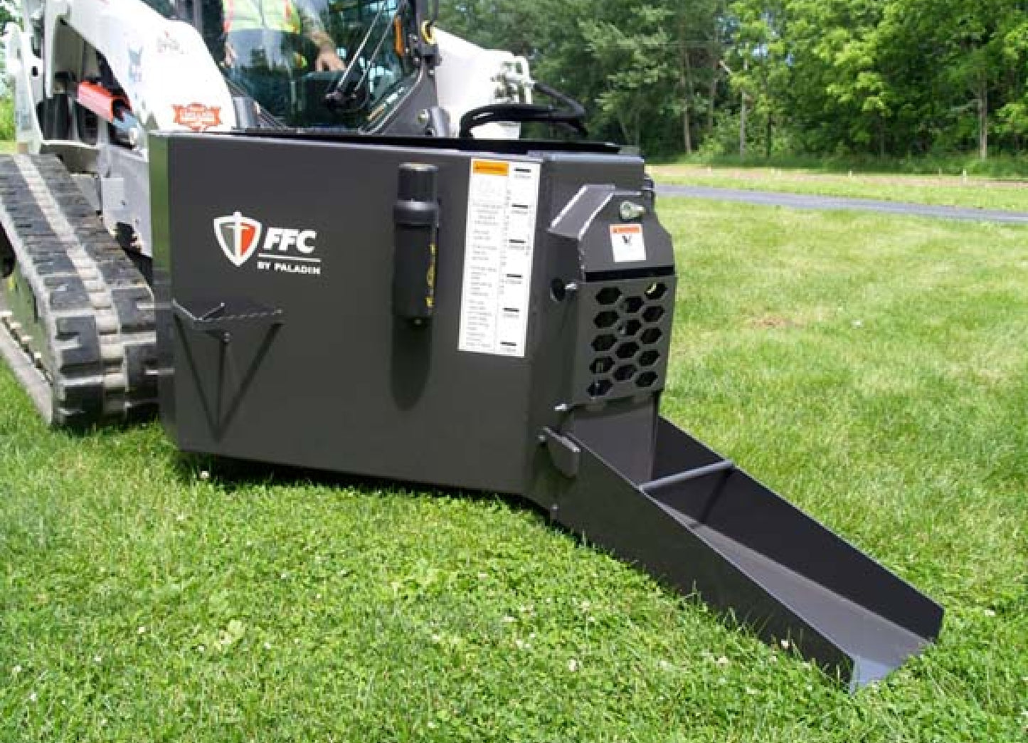 Paladin Concrete Bucket & Claw | Concrete Chuter Capacity 1.5' & 2.25' | Working Width 24" | For Skid Steer