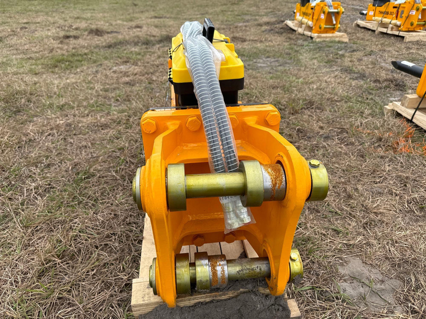 TERAN THH400B HYDRAULIC BREAKER – KOBELCO SK45/50/55, EXCAVATOR ATTACH
