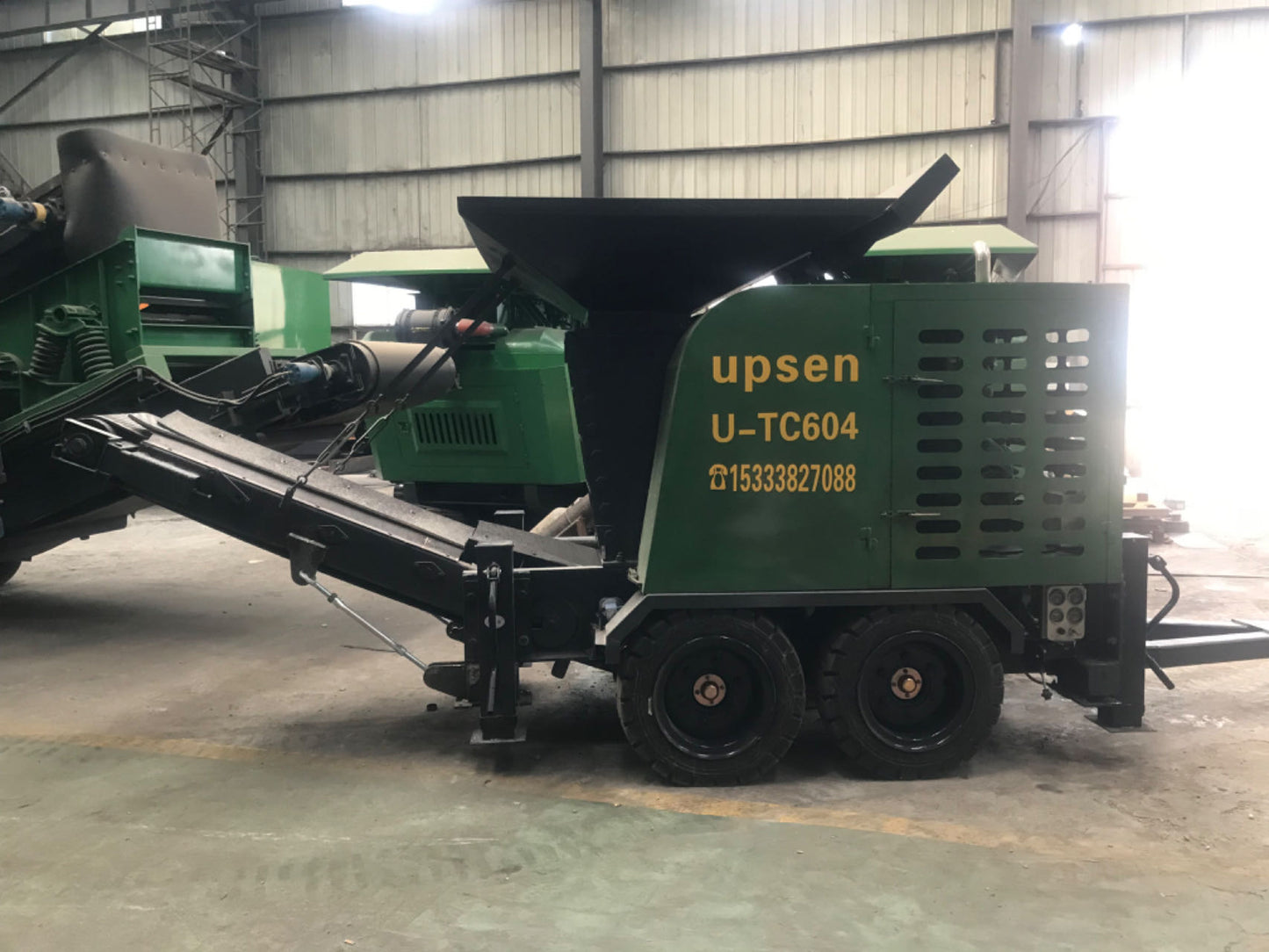 Upsen Tire Mobile Jaw Crusher | Model U-TC604 | Crushing Capacity 30-50 Tons per hour | Diesel Engine 28 kW