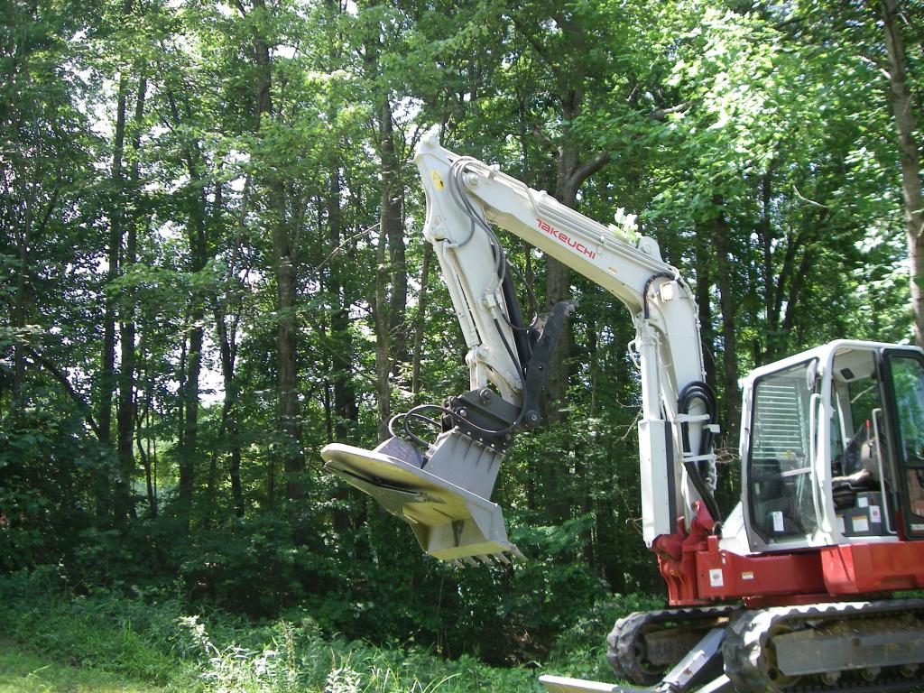 IS Attachments Brush Cutter 13 GPM-39 GPM | Width 36" to 60" | 7,000–14,000 lb | For Excavator