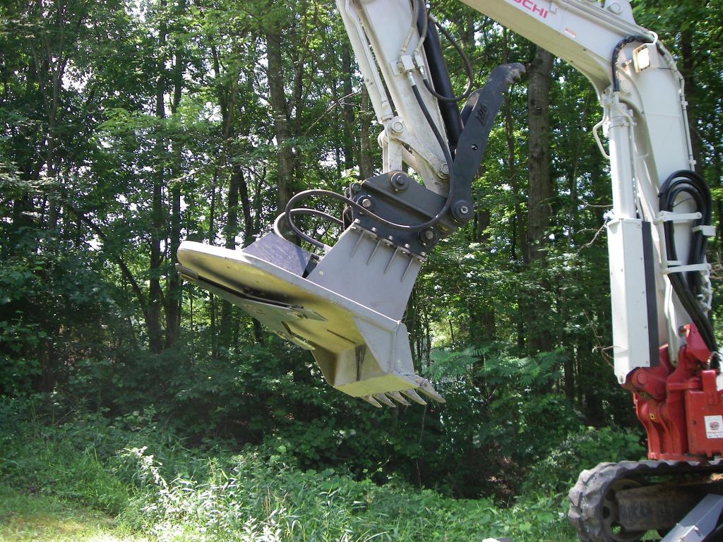 IS Attachments Brush Cutter 13 GPM-39 GPM | Width 36" to 60" | 7,000–14,000 lb | For Excavator