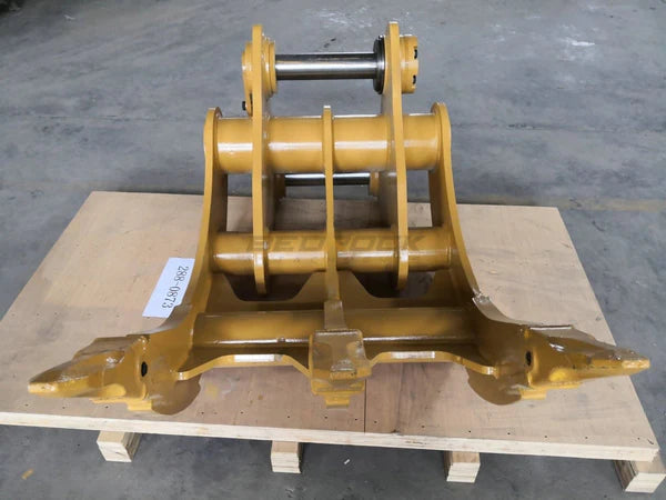 Bedrock Attachments Rake | Model EK-CB36 | Width 44" | Pin Size 90mm | Weight 680kg | CB Linkage | For Excavator