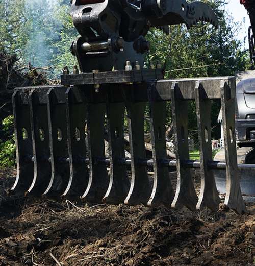 Bedrock Attachment Rake | Model EK-CB60 | Width 44" | Pin Size 90mm | Weight 990kg | CB Linkage | For Excavator