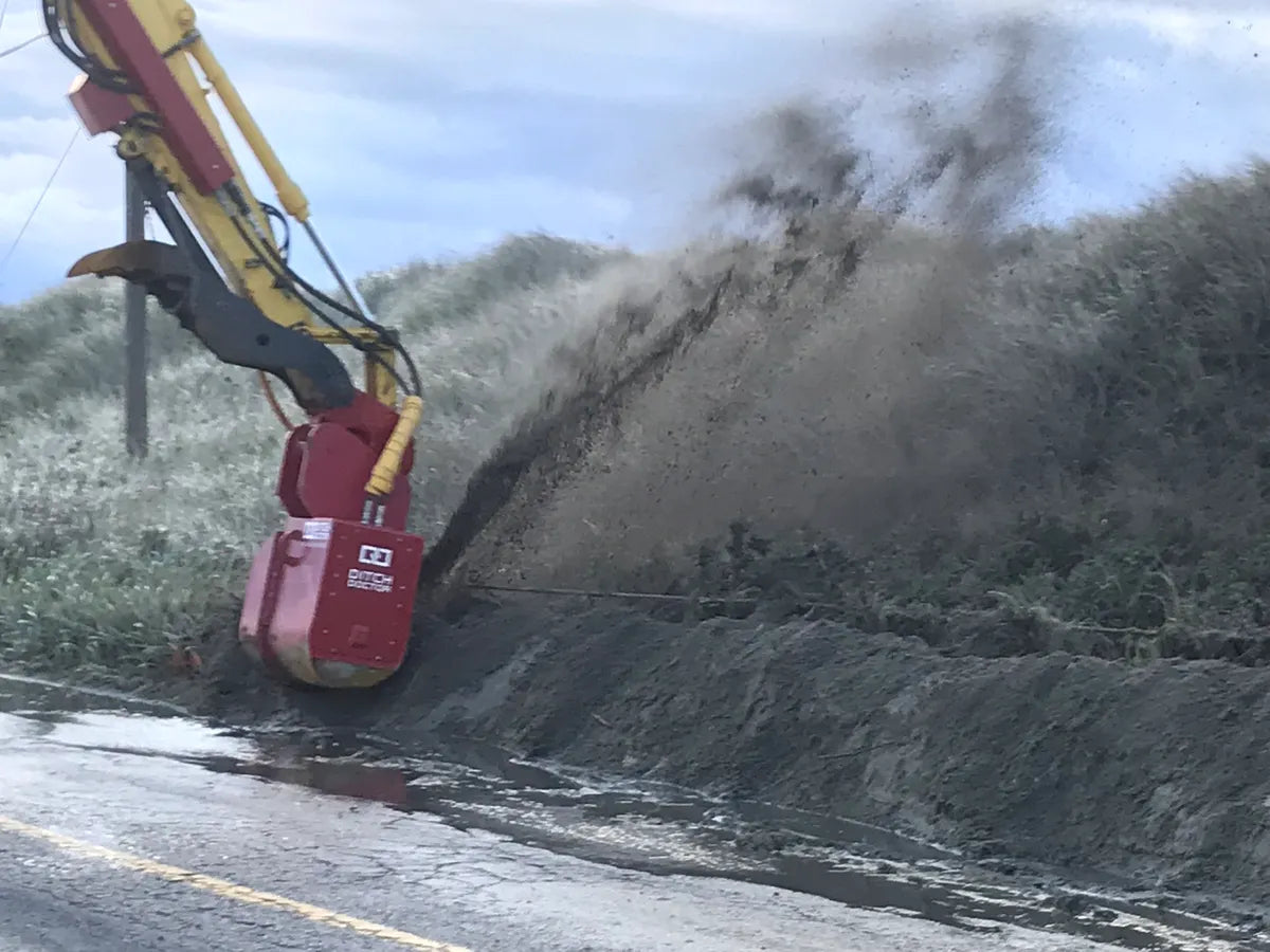 Ditch Doctor Excavator Ditch Trencher | DD22HD | 35-45 GPM | Weights 2260 lbs | For Excavator