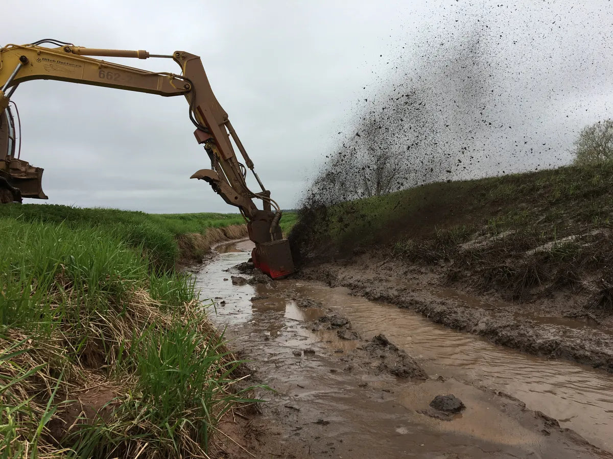 Ditch Doctor Excavator Ditch Trencher | DD22HD | 35-45 GPM | Weights 2260 lbs | For Excavator