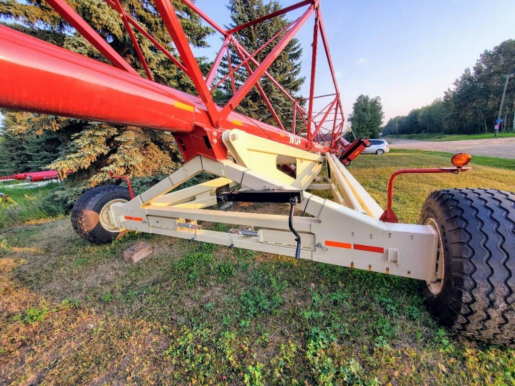 Farm King Back-saver Grain Auger | Model 16124 | Size 16" x 124' | Multi-flighting Hopper | 175 HP | For Tractors