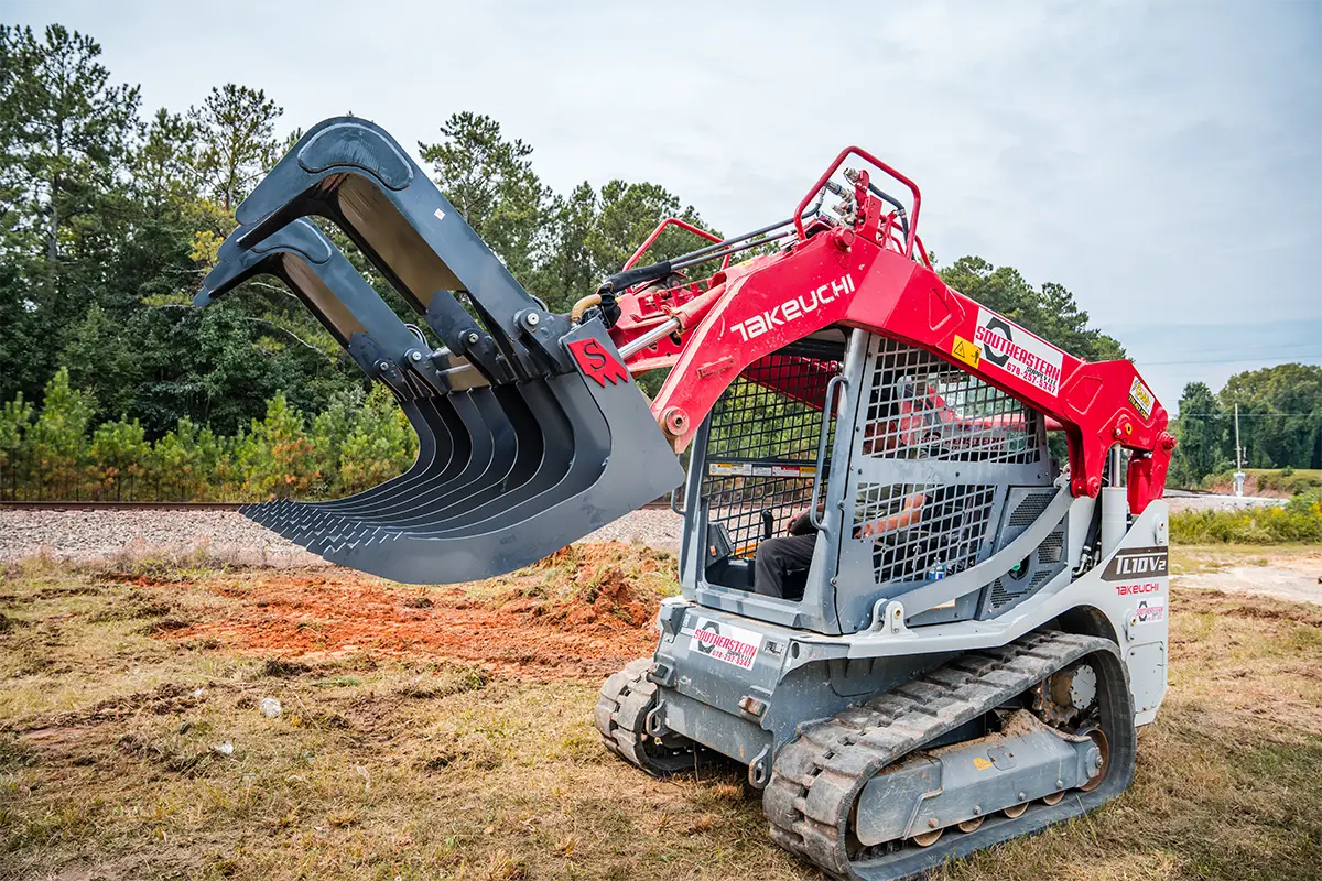 Solesbee’s | Heavy Duty Grapple | Models SSG Series | Width 72" & 84" Inches | Hydraulic Flow 15 To 25 GPM | For Skid Steer