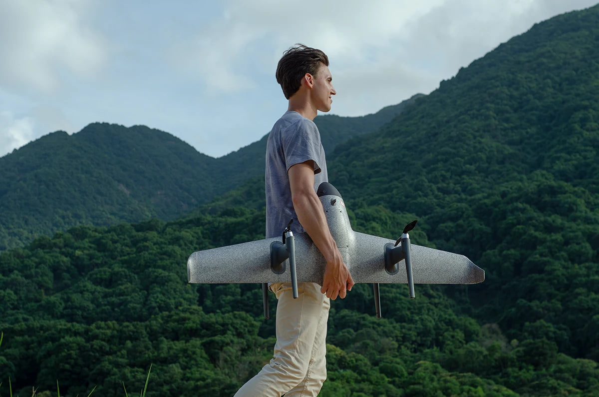 HEQ UAV SWAN VOYAGER FLYING WING WITH 3 AXIS GIMBAL 4K CAMERA FLY MORE COMBO