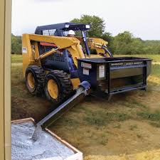 Danuser Auger Bucket Mixing & Discharge | Width 21.5" inches | Hydraulic Flow 12 GPM | For Skid Steers