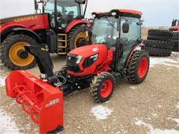 Kioti DK6020SEHB 60 HP 4WD Premium Tractor | 60HP Gross Power | 63" Width | Turf Tires & Hydrostatic Transmission