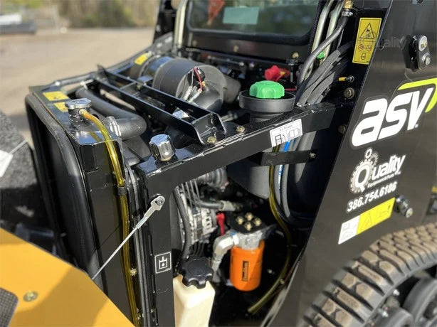 ASV Skid Steer With 48" Bucket | 2025 Model POSI-TRACK RT40 | 13.3 GPM | 38.2 HP | For Compact Equipment Applications