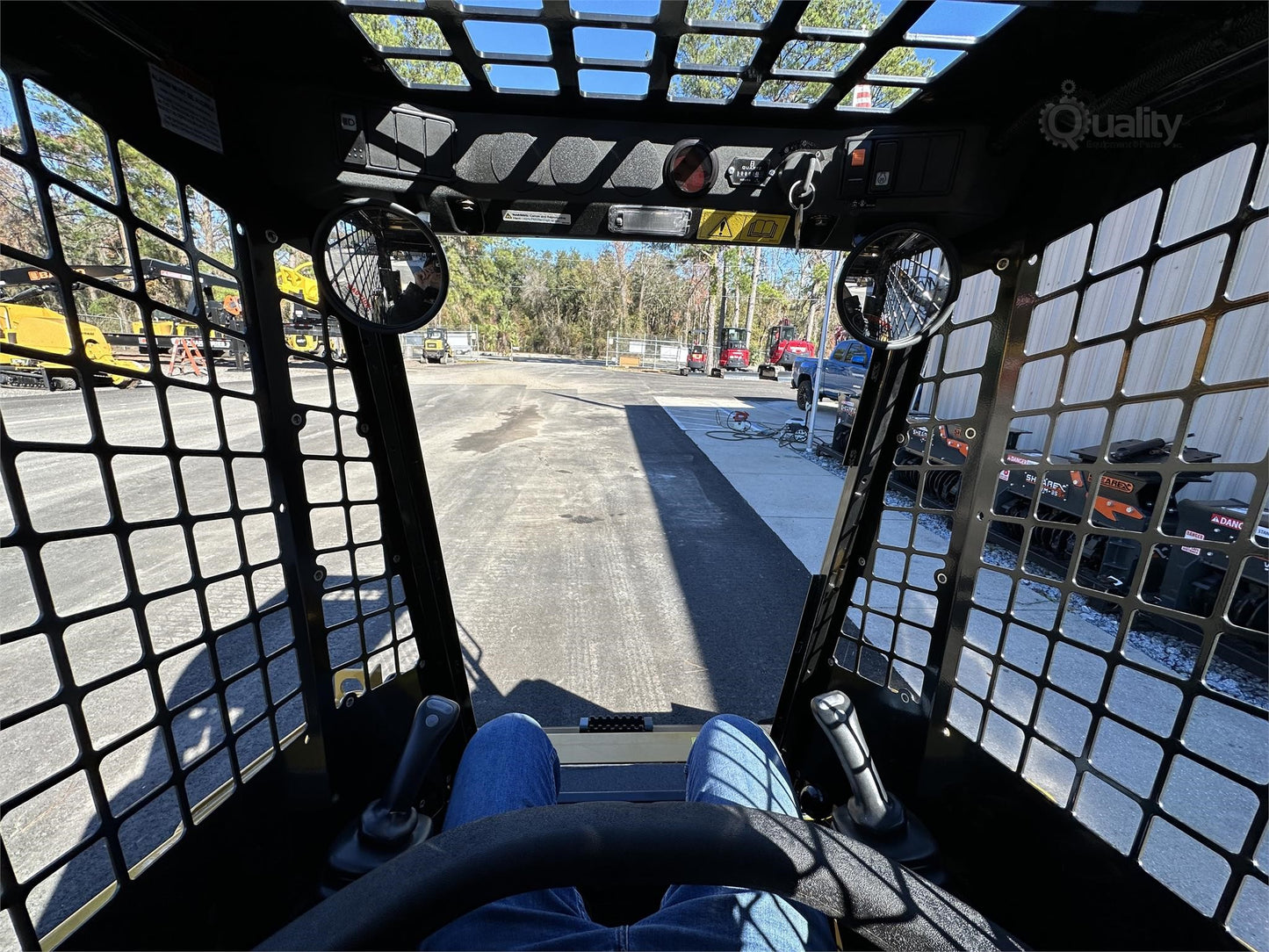 ASV Posi-Track Loader | Model RT25 | Hydraulic Flow 10-13 GPM | Track Width 11" inches