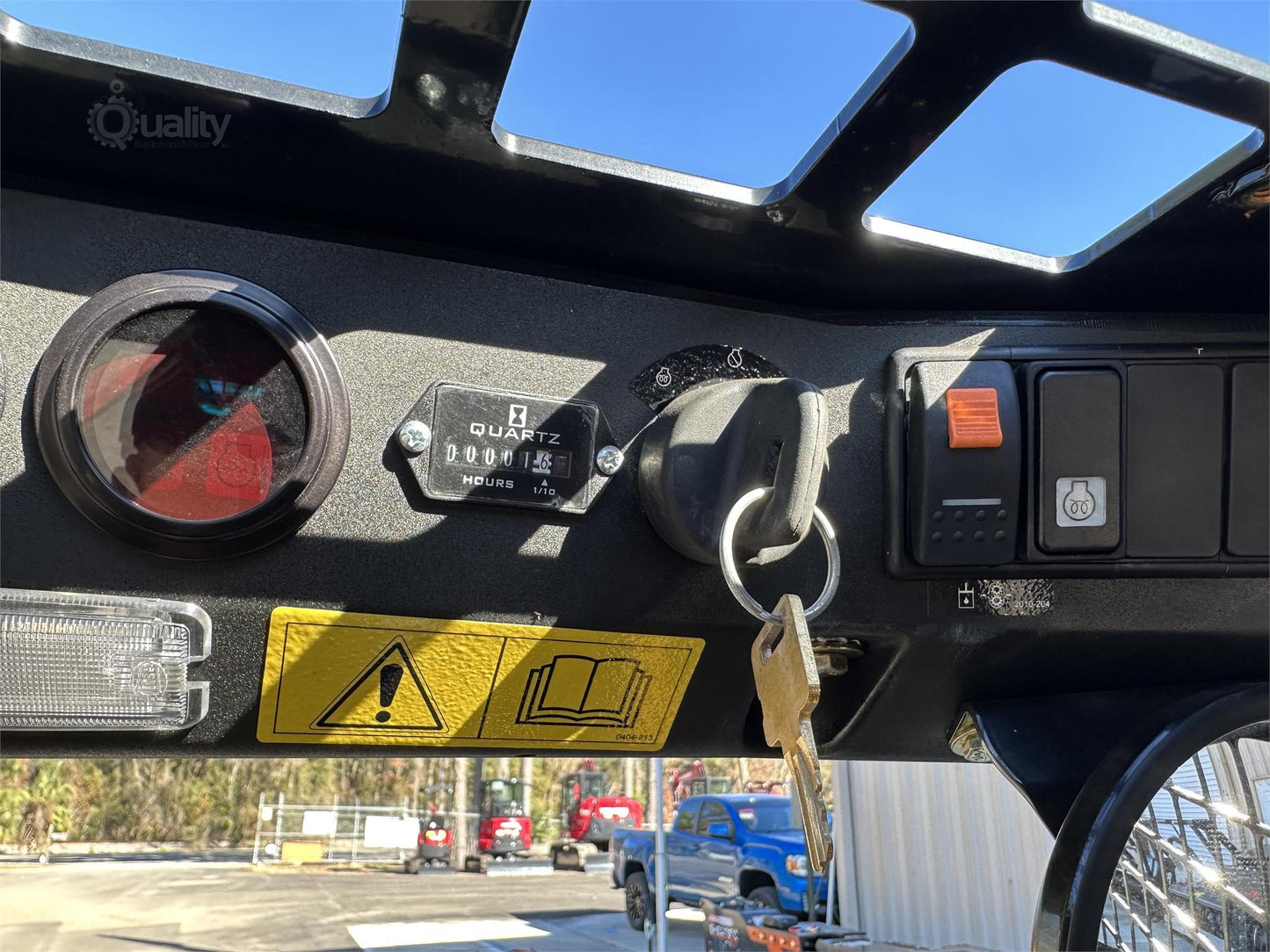 ASV Posi-Track Loader | Model RT25 | Hydraulic Flow 10-13 GPM | Track Width 11" inches