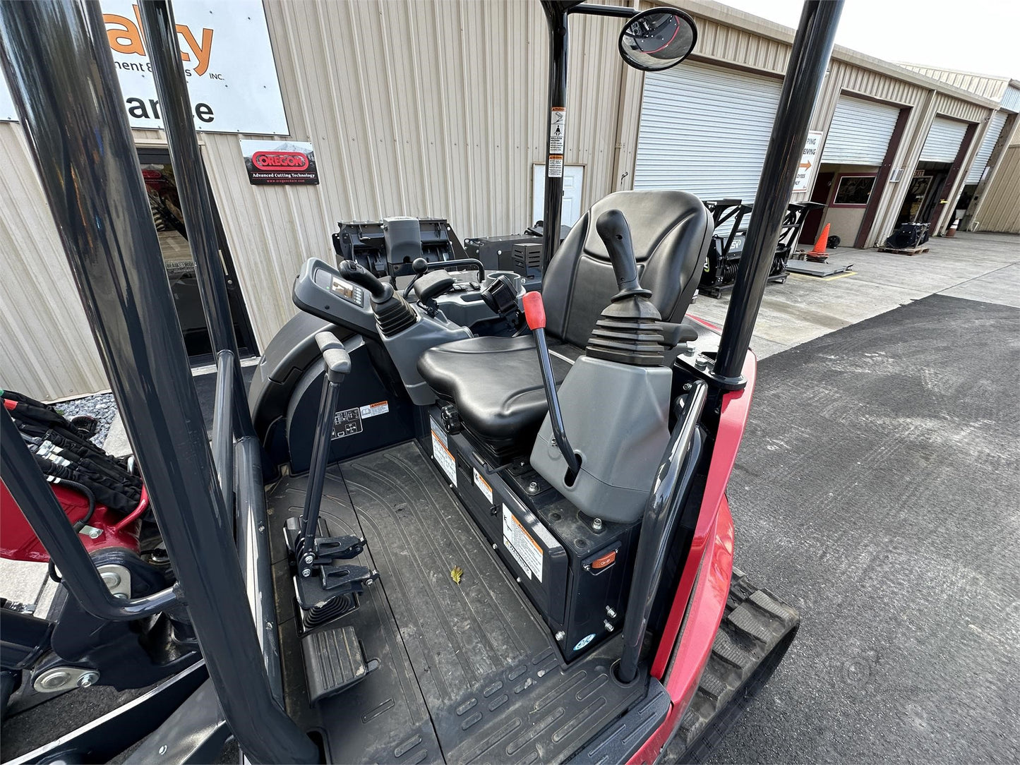Yanmar Mini Excavator | 2024 Model SV40 | Machine Size 12,000 lbs | Fuel Capacity 14.8 Gallons