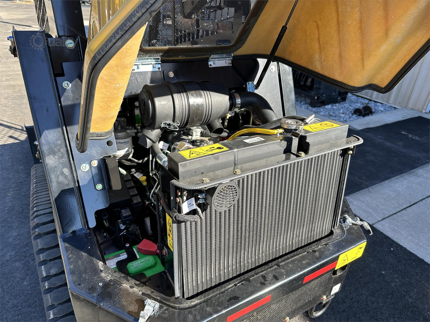 ASV Posi-Track Loader | Model RT25 | Hydraulic Flow 10-13 GPM | Track Width 11" inches