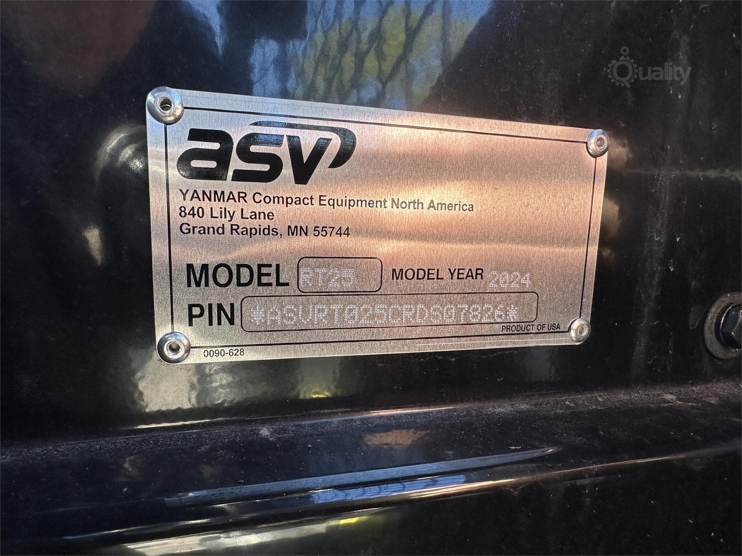 ASV Posi-Track Loader | Model RT25 | Hydraulic Flow 10-13 GPM | Track Width 11" inches