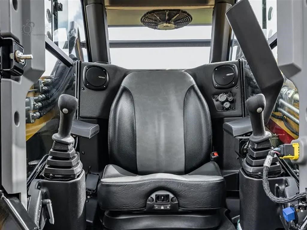 ASV Posi-Track Compact Track Loader | Model VT100 MAX | Fuel Capacity 34 Gallons | Hydraulic Flow 40 GPM