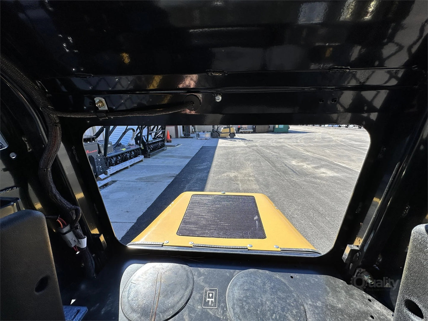 ASV Posi-Track Loader | Model RT25 | Hydraulic Flow 10-13 GPM | Track Width 11" inches