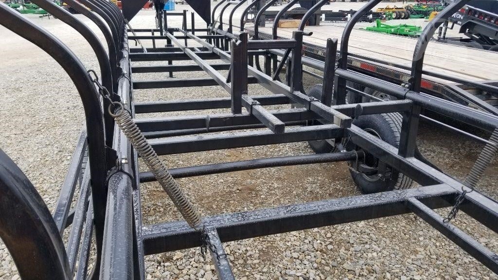 2024 Industrias America Double Dump Hay Trailer | Model 16x4 (Hydraulic Double Dump) | Cradle Length 31.5' | Pull Type