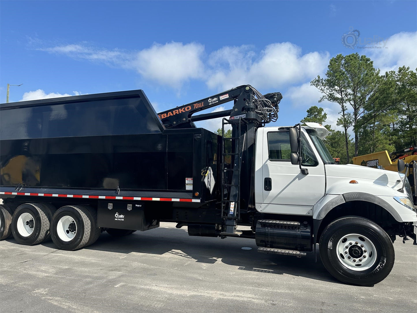International Grapple Truck | 2007 Model Workstar 7600 | 370 HP Cummins ISM Engine