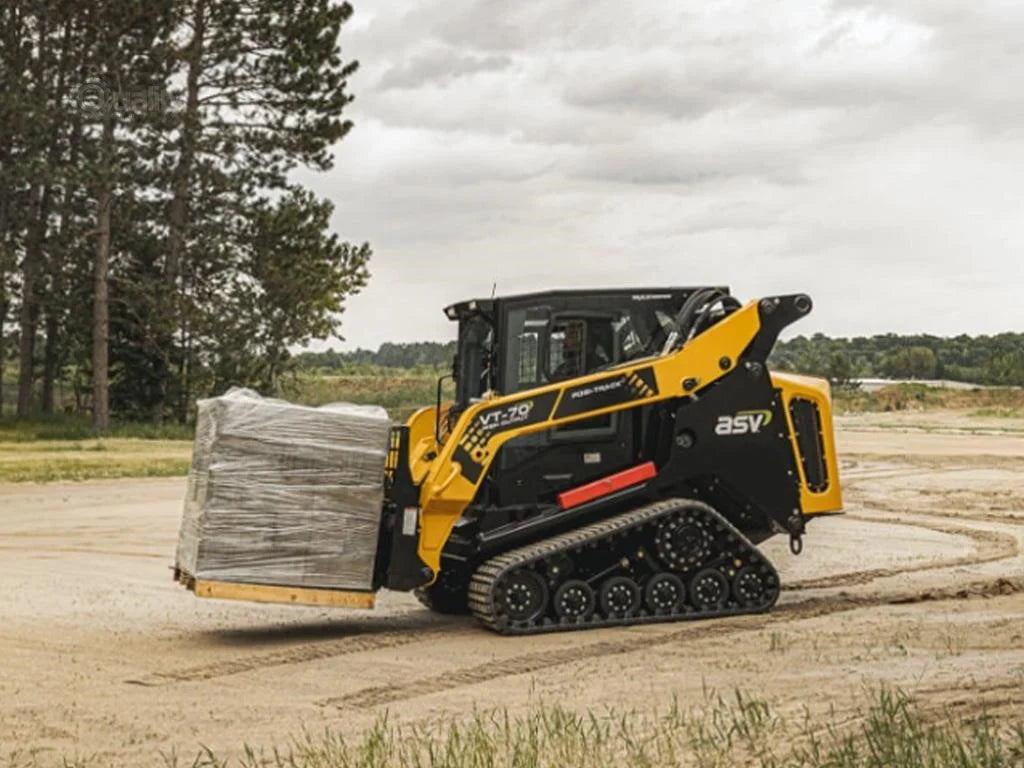 ASV Posi-Track Compact Track Loader | Model VT70HO MAX | Width 66" | Hydraulic Flow Rate 27.9 GPM