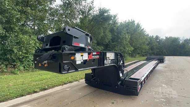 XL Specialized | 110HDE Extendable Lowboy Trailer | 53' Length | 110,000 lbs Capacity | 102" Width | For Extreme Heavy-Haul Transport