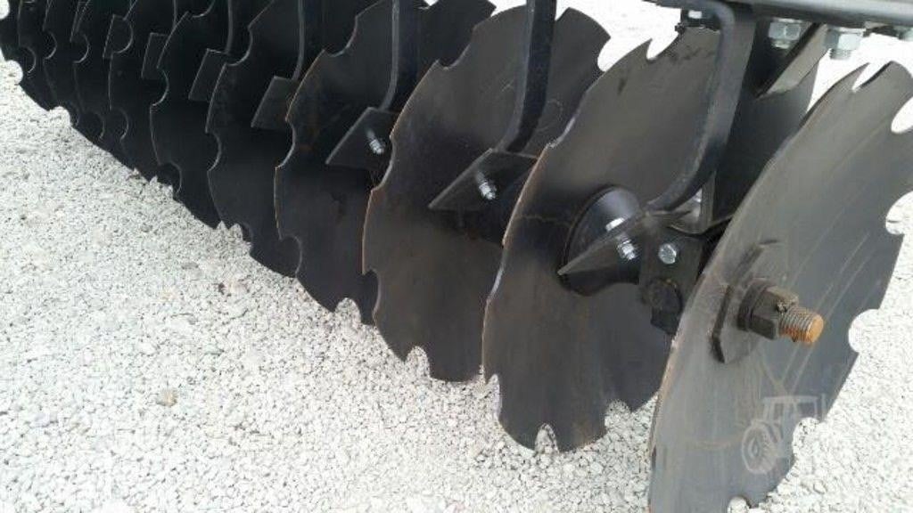 2024 Industrias America Offset Finish Disc | Model 2422 | Cutting Width 8' | Disc Blade Size 24" | Horsepower 60 To 80 HP | For Tractors